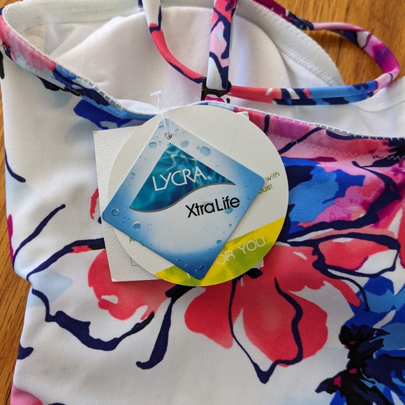 Croft & Barrow Floral Swim Top Size 6 - Picture 6 of 9